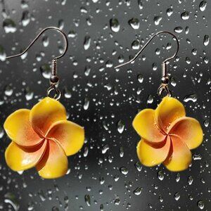 Yellow flower eatings